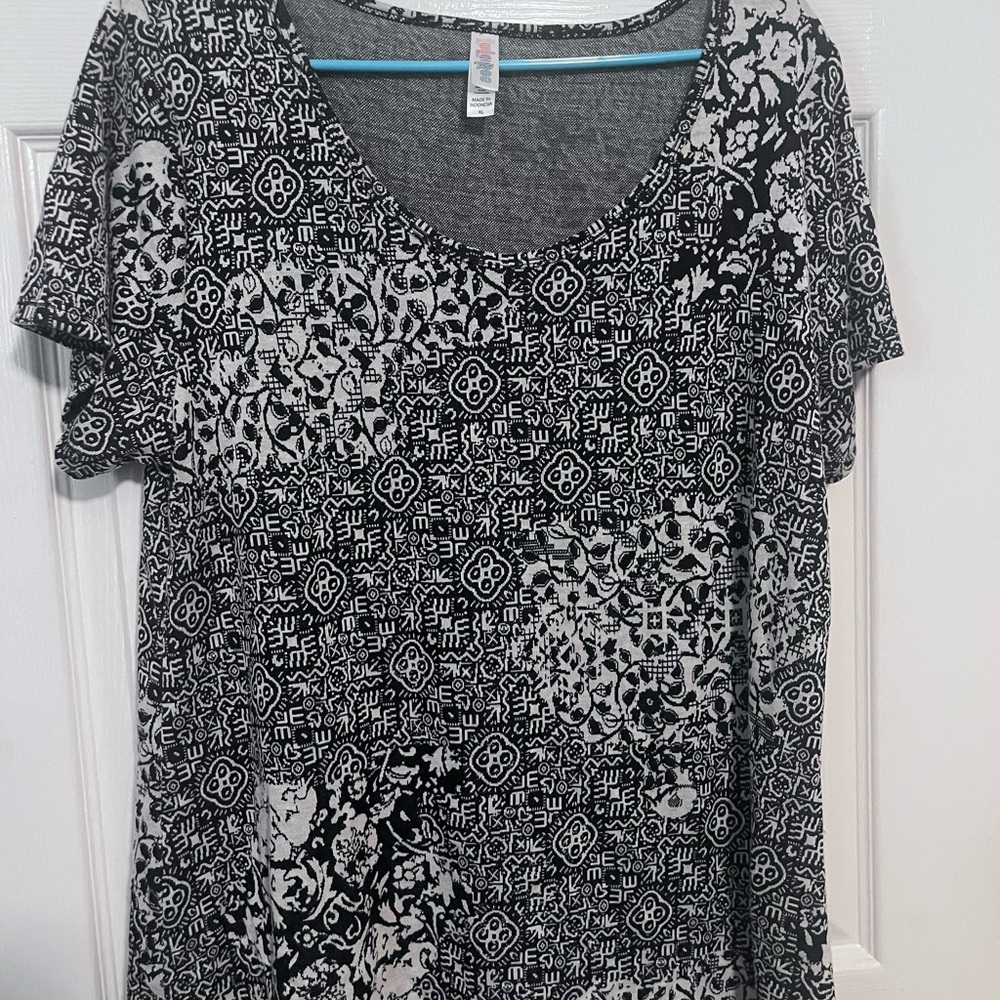 LuLaRoe Black and White Patterned Blouse